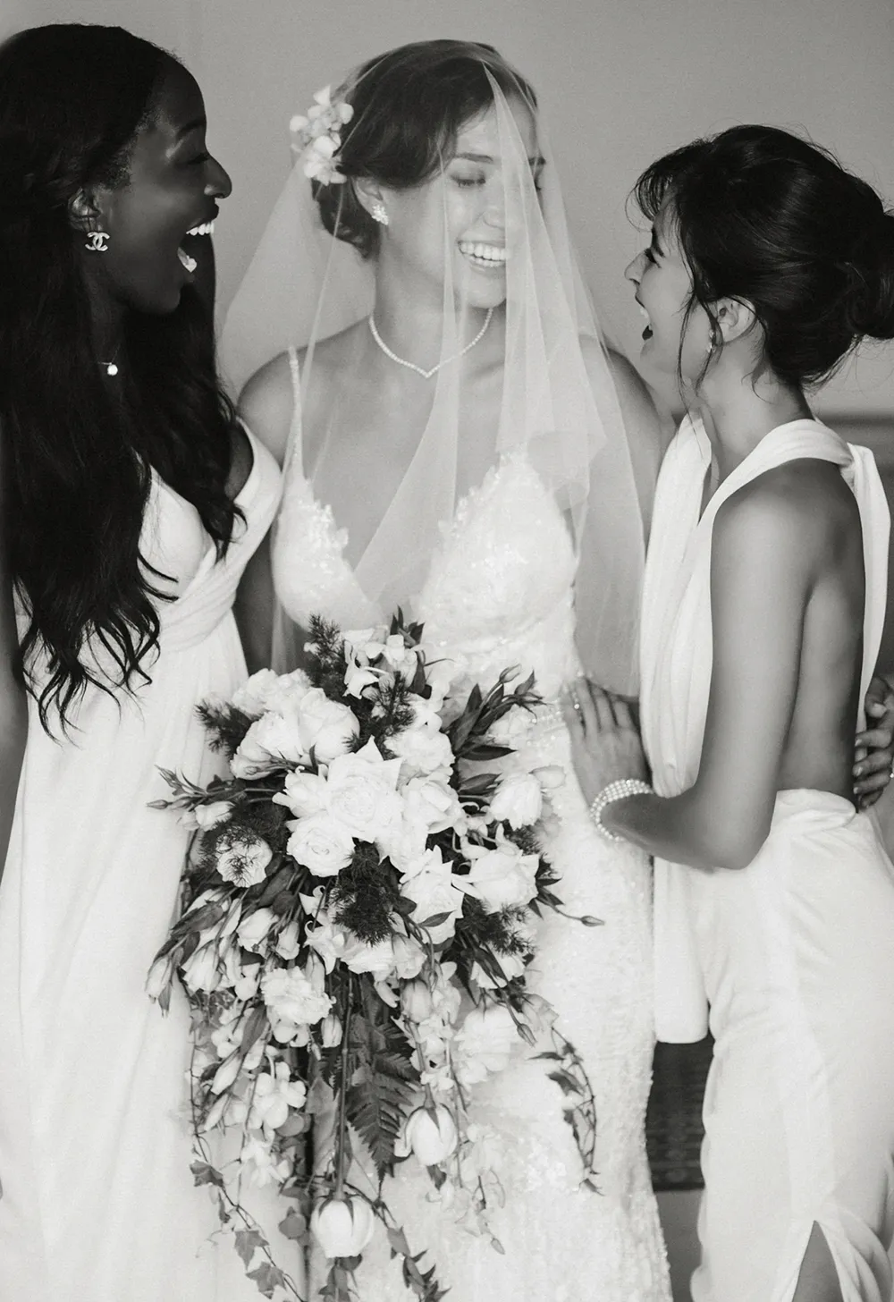 Photo by Andy Phe Photography. theweddingnotebook.com