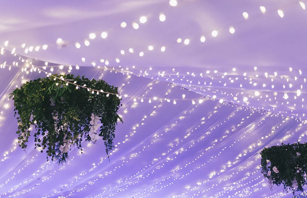 Photo by Andy Phe Photography. theweddingnotebook.com