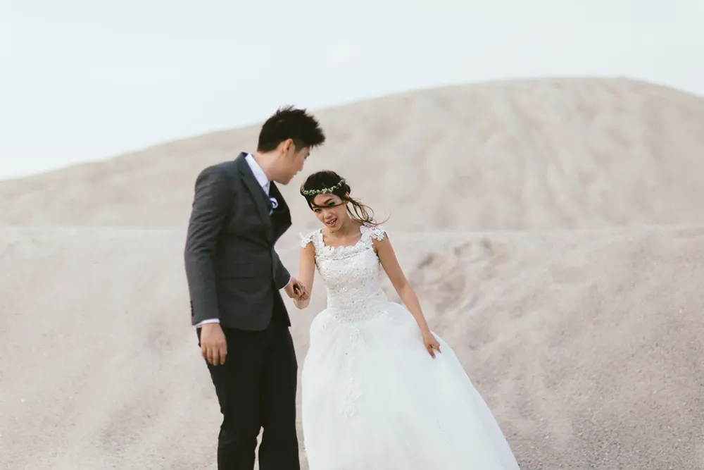 Daphne Ng Photography. theweddingnotebook.com