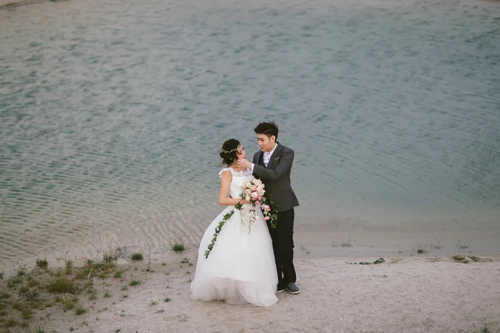 Daphne Ng Photography. theweddingnotebook.com