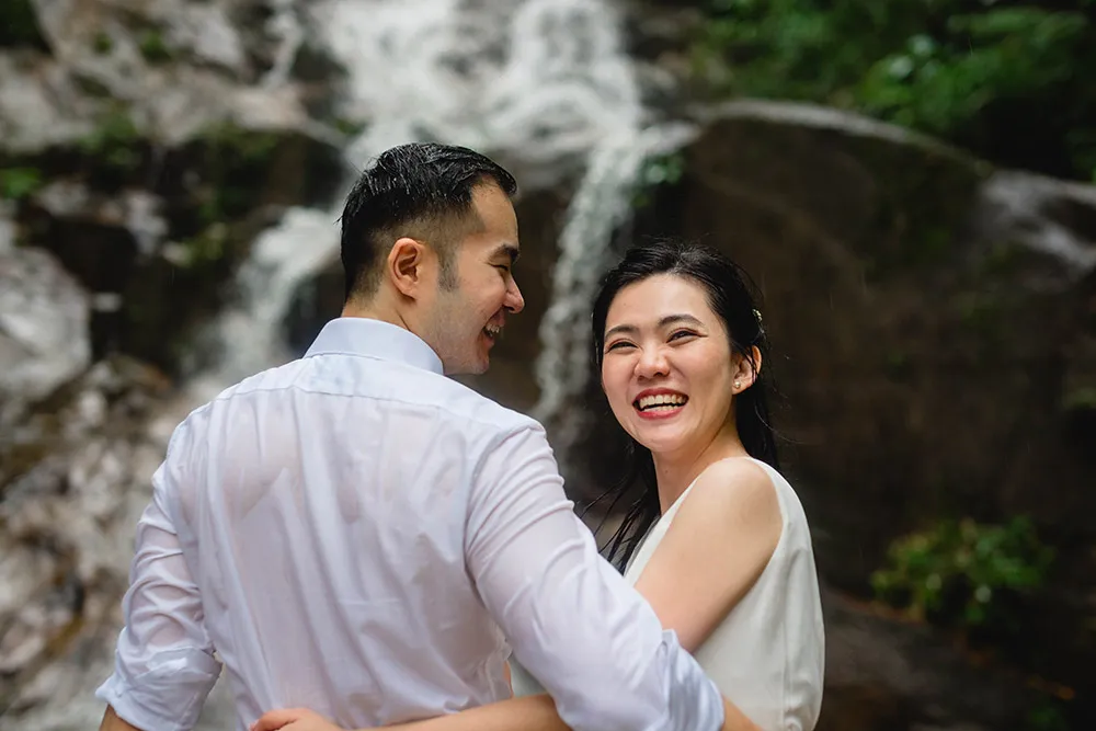 Photo by Pause Studios. theweddingnotebook.com