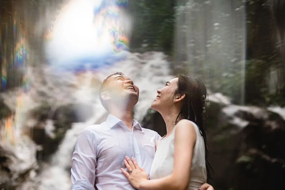 Photo by Pause Studios. theweddingnotebook.com