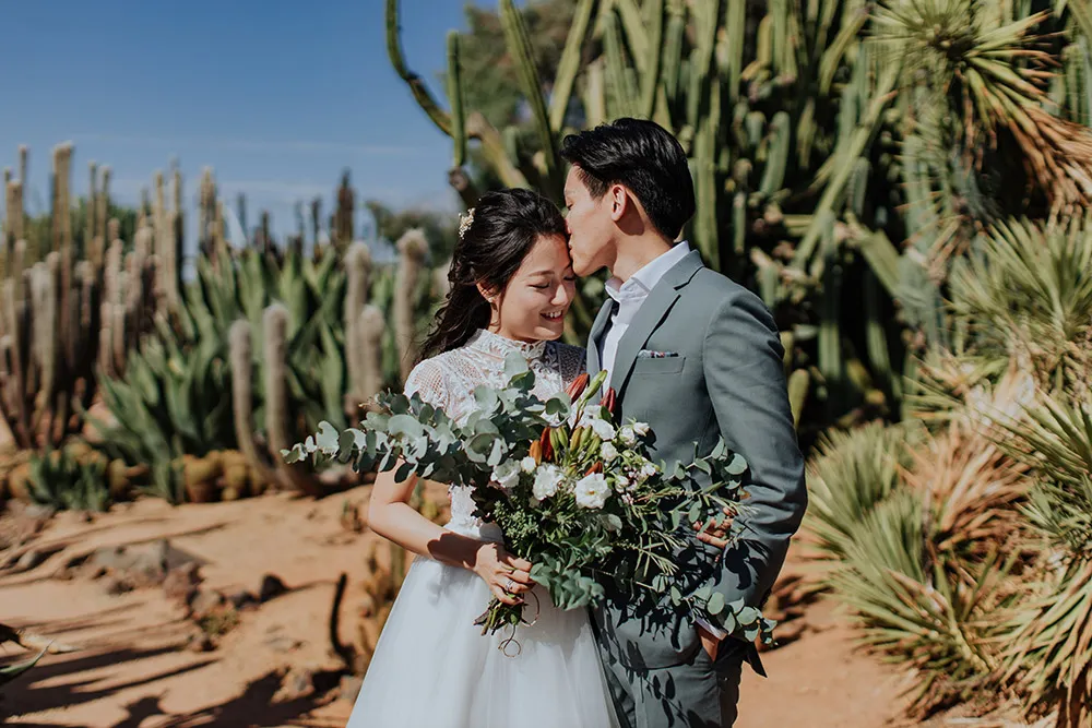 Photo by Louis Gan Photography. theweddingnotebook.com