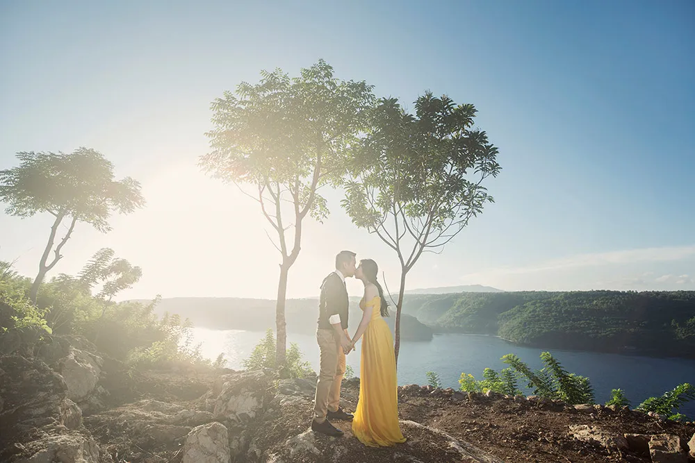 Photo by Axioo. theweddingnotebook.com