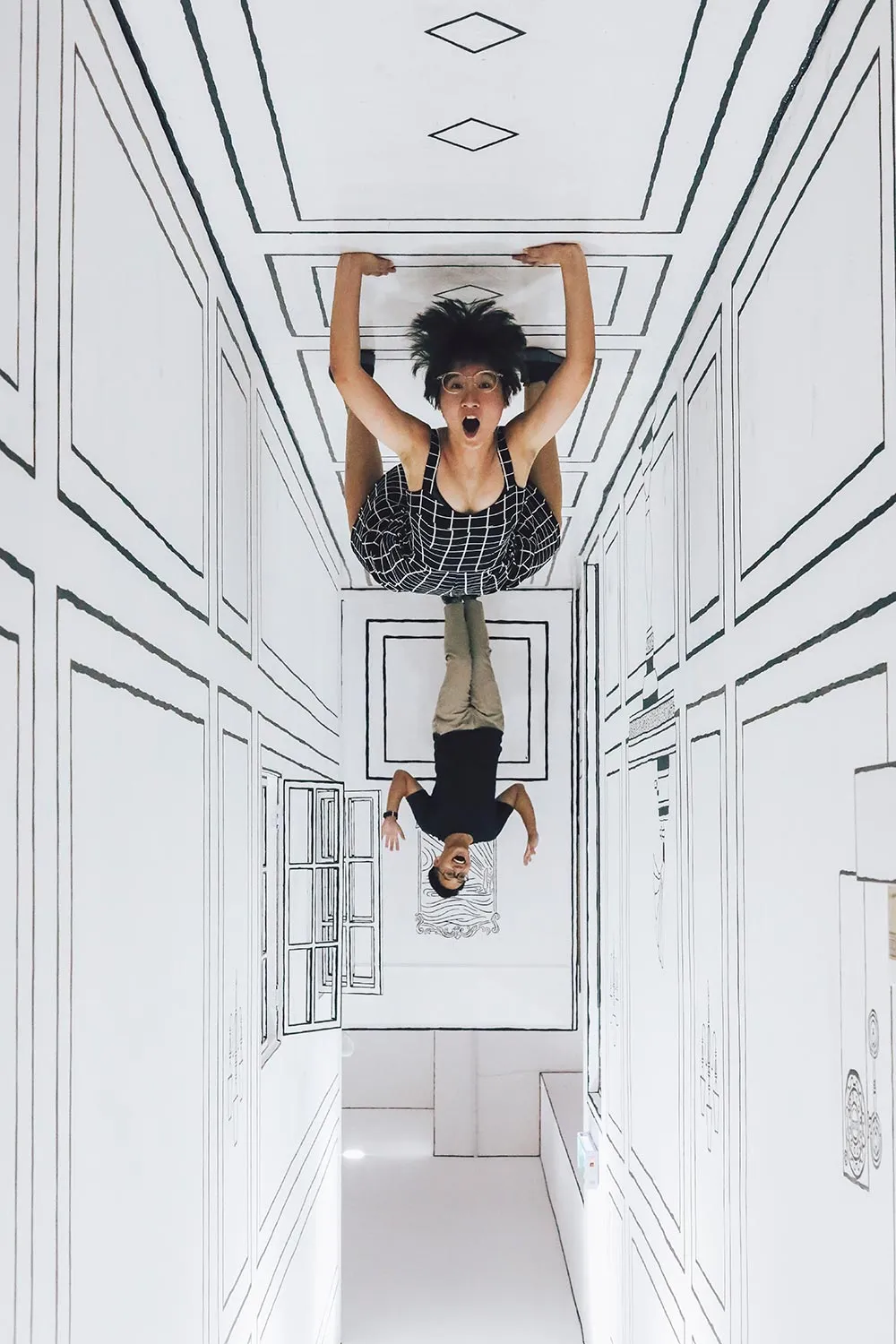 Creative bridal portraits. Photo by Heartpatrick. theweddingnotebook.com