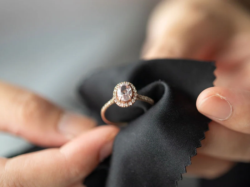 Care Guide to Keeping Your Wedding Rings Looking Pristine