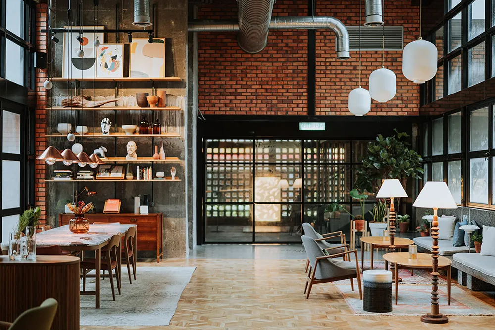 Photo by Louis Gan Photography. theweddingnotebook.com