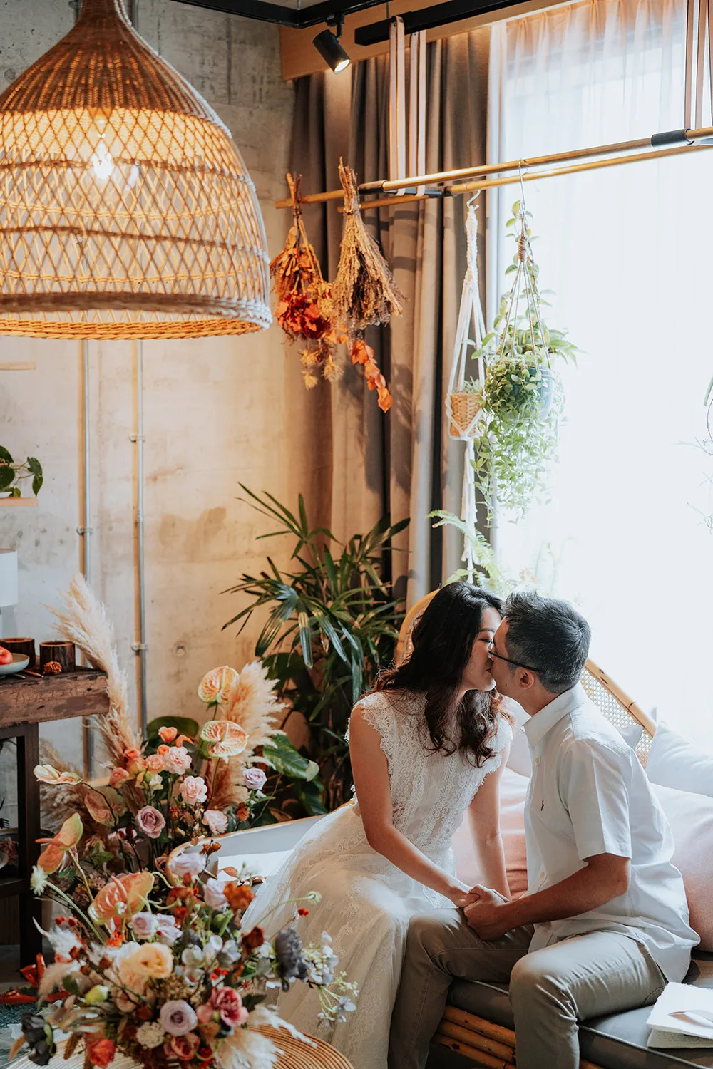 Photo by Louis Gan Photography. theweddingnotebook.com