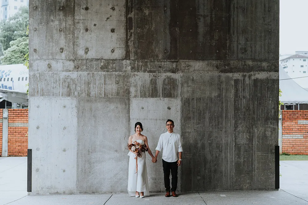 Photo by Louis Gan Photography. theweddingnotebook.com