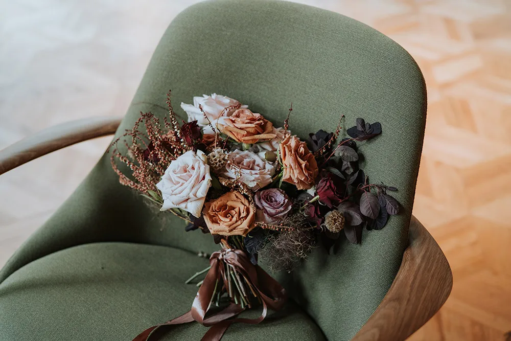 Photo by Louis Gan Photography. theweddingnotebook.com