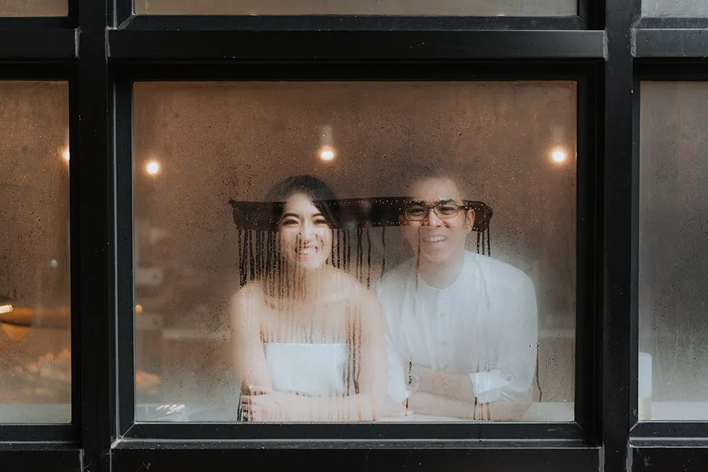 Photo by Louis Gan Photography. theweddingnotebook.com