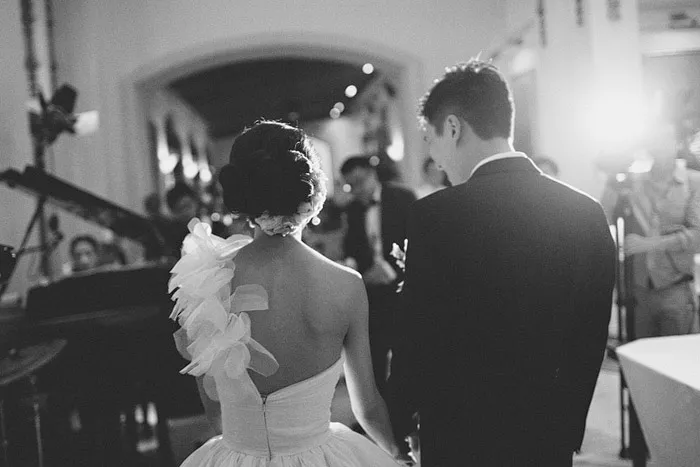 theweddingnotebook.com.Photography by History Studio. Wedding at The Verandah - The Repulse Bay