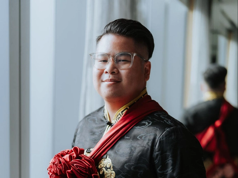 Choosing The Right Traditional Chinese Groom Wear: What Are Your Options?