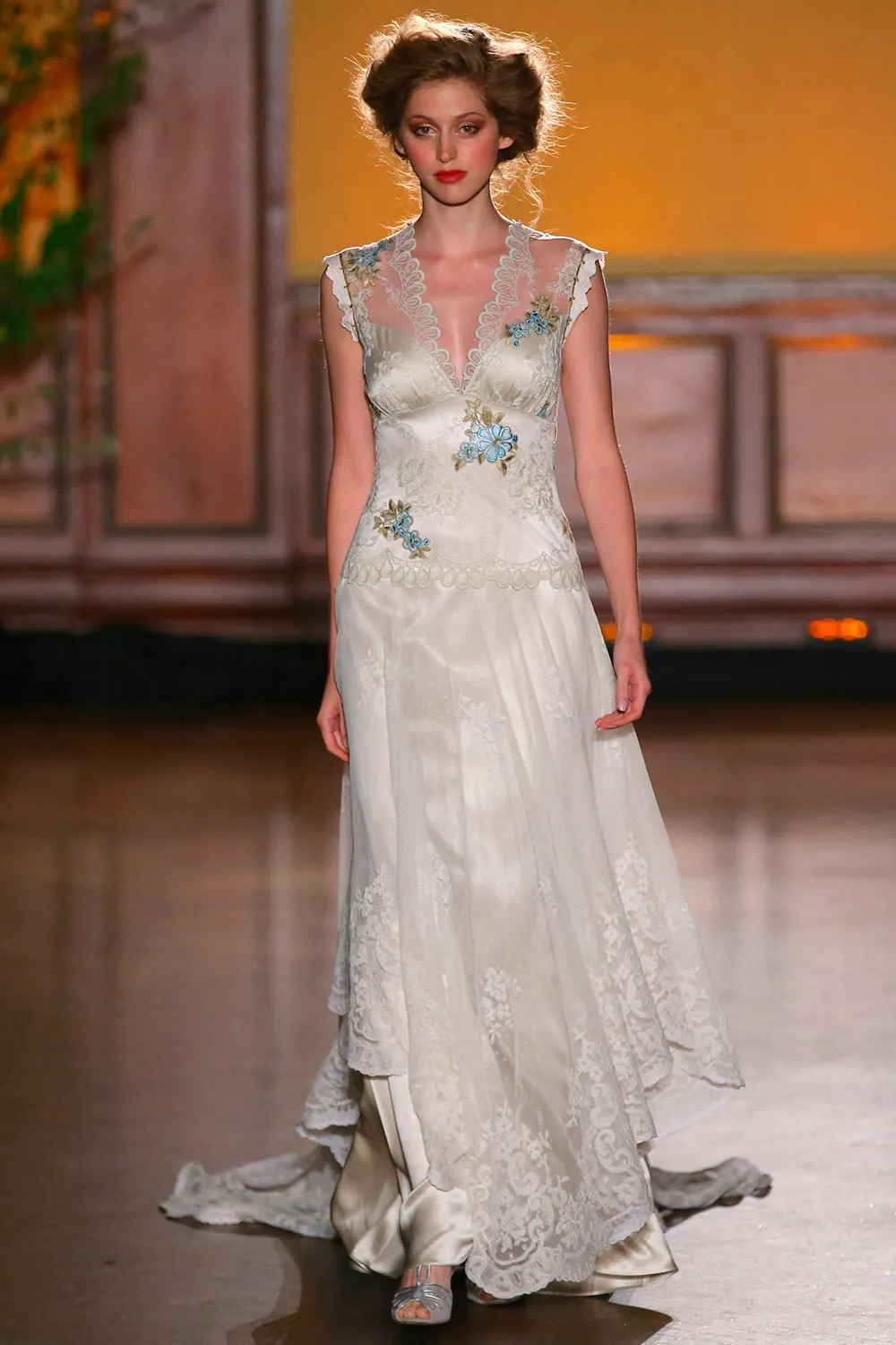 Claire Pettibone 2016 Bridal Collection. theweddingnotebook.com 