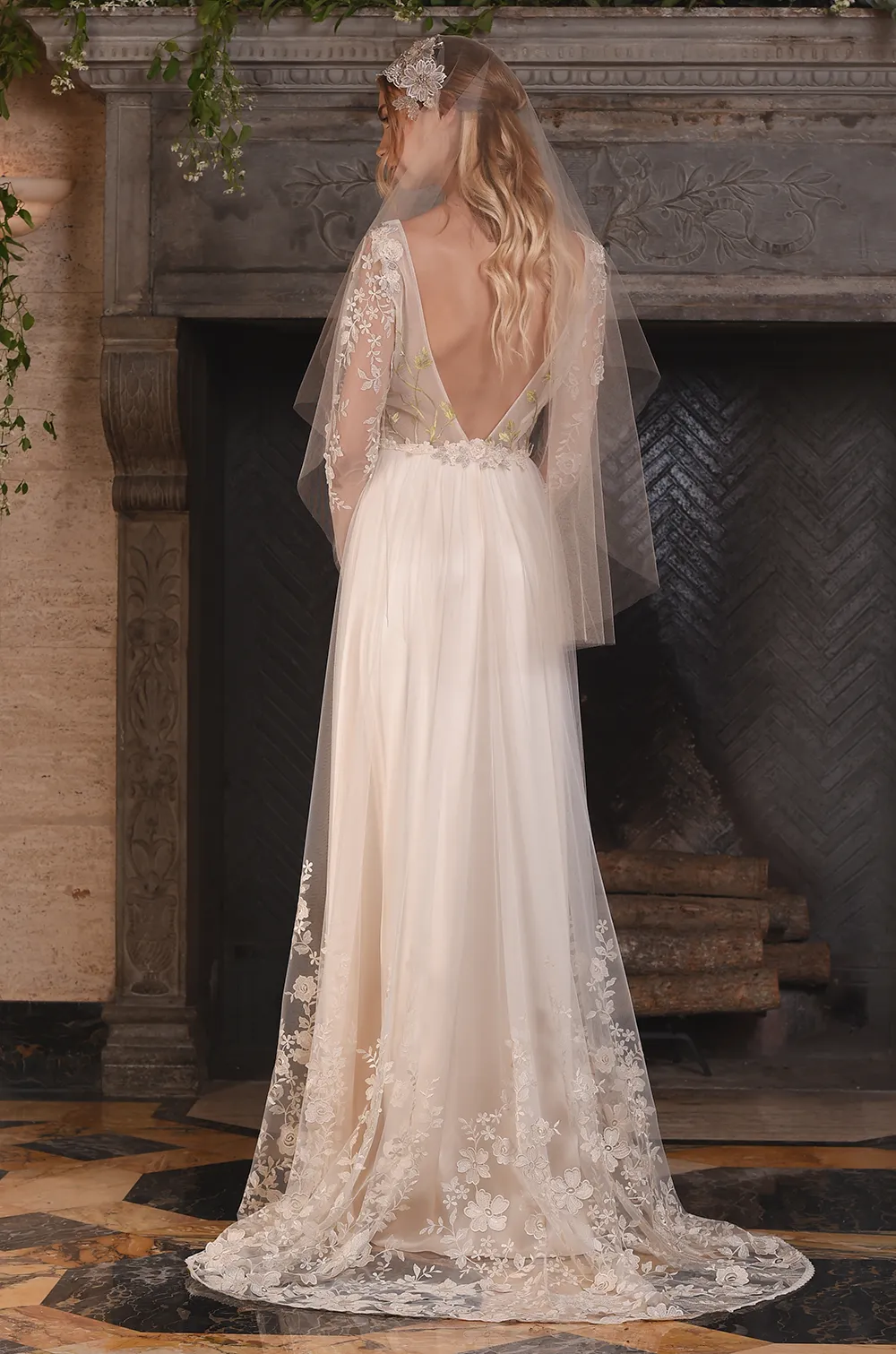 Primavera - Claire Pettibone 2017 Collection. theweddingnotebook.com