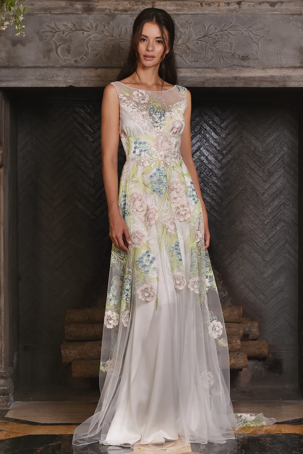 Maia - Claire Pettibone 2017 Collection. theweddingnotebook.com