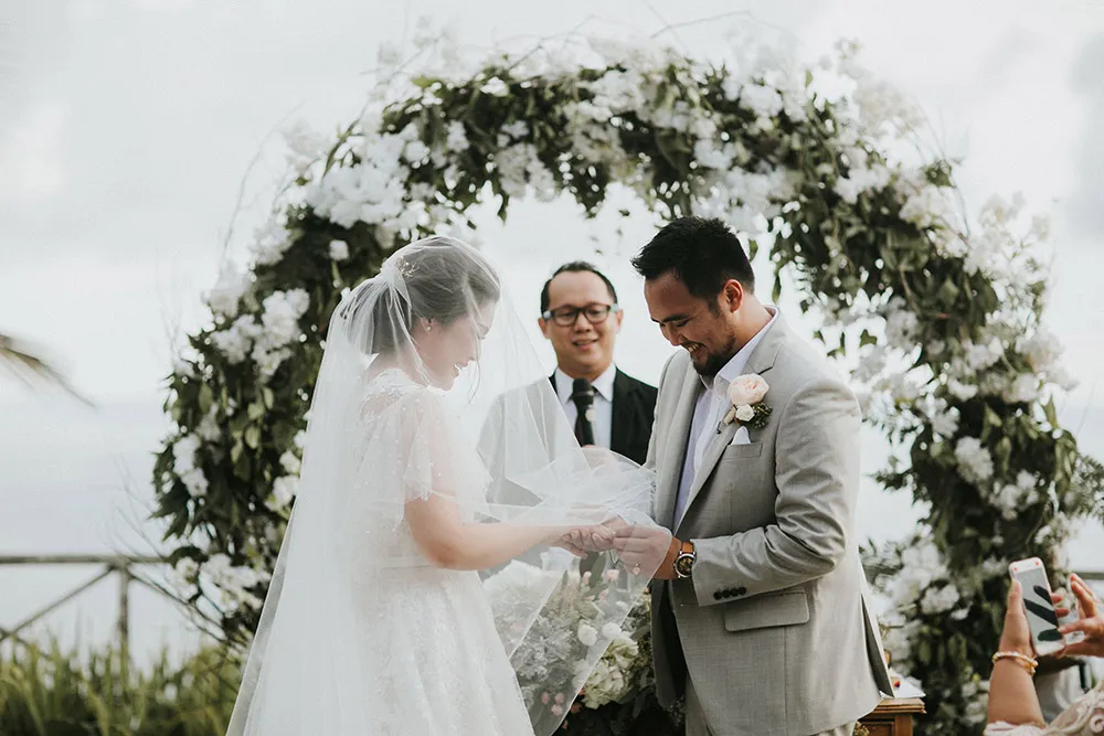 Photo by Iluminen. theweddingnotebook.com