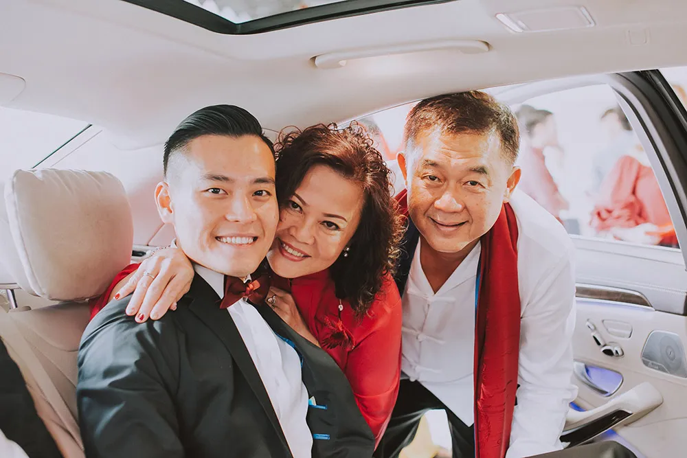 Photo by Louis Loo Photography. theweddingnotebook.com