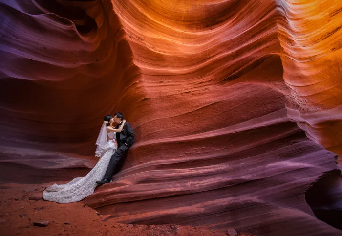 Antelope Canyon, Arizona. 16 Colourful Places In The World For Your Bridal Portraits. theweddingnotebook.com