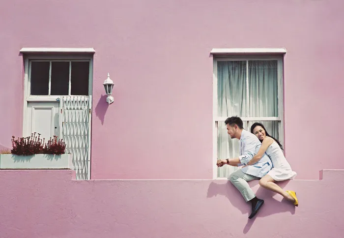 Bo-Kapp, Cape Town. 16 Colourful Places In The World For Your Bridal Portraits. theweddingnotebook.com