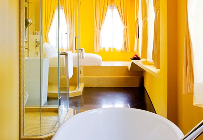 Wanderlust Hotel, Singapore. 16 Colourful Places In The World For Your Bridal Portraits. theweddingnotebook.com