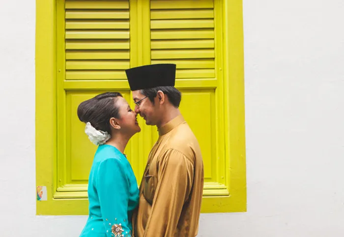 Haji Lane, Singapore. 16 Colourful Places In The World For Your Bridal Portraits. theweddingnotebook.com