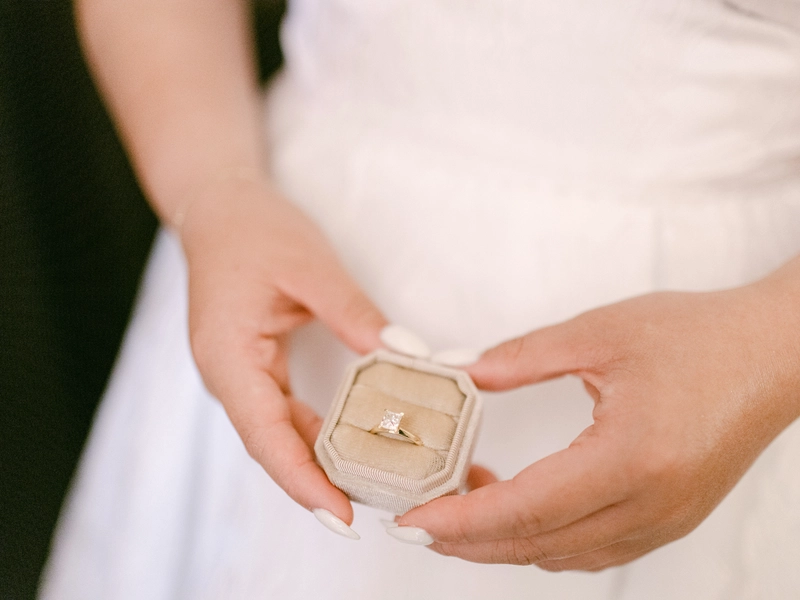 Common Myths in Engagement Ring Shopping
