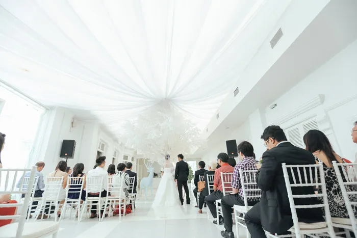 Wedding at Macalister Mansion, Penang. Photo by Heartpatrick Photography. theweddingnotebook.com