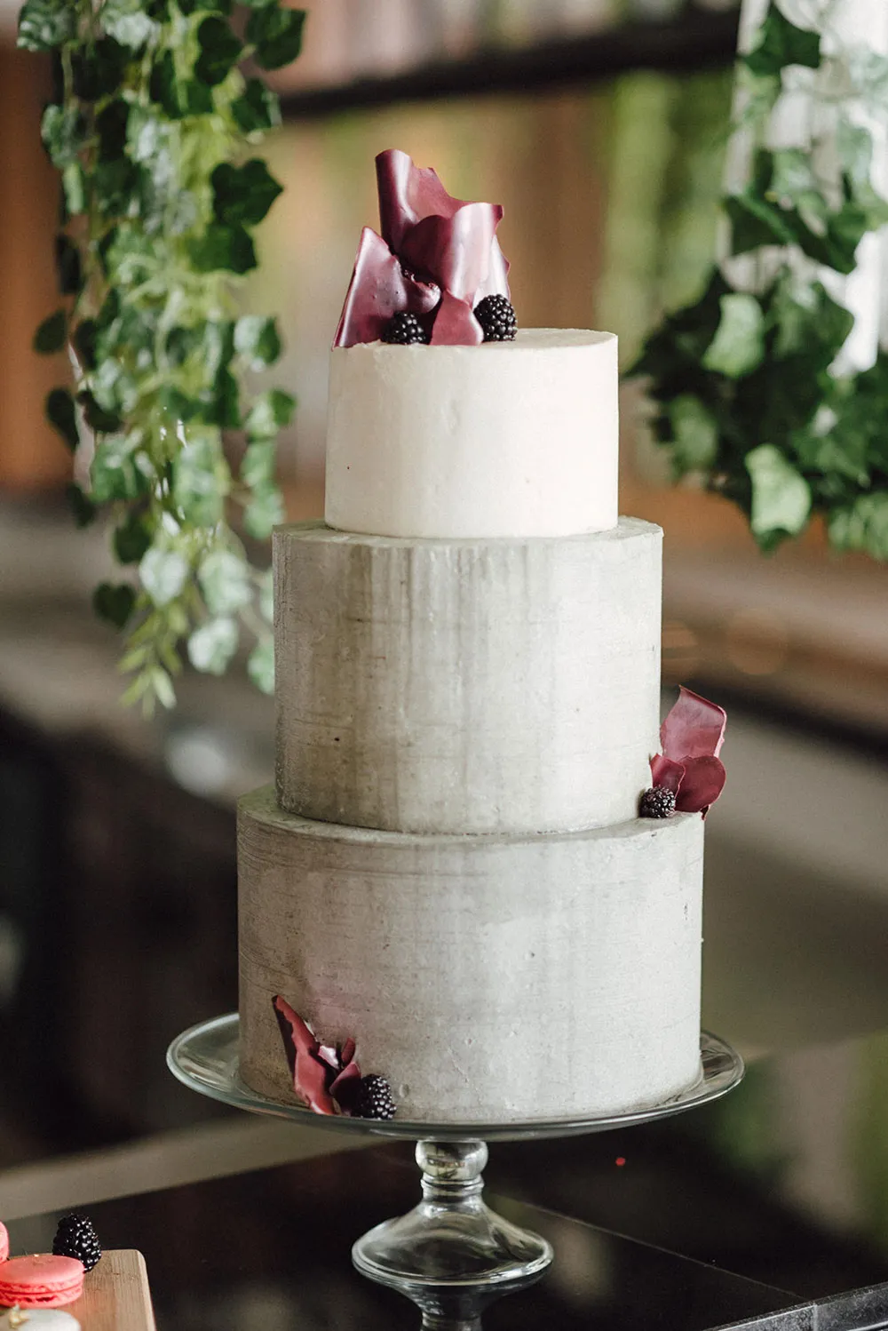 Le Meridien Putrajaya. Photography by Peter Herman Photography. Styling by The Wedding Notebook. theweddingnotebook.com