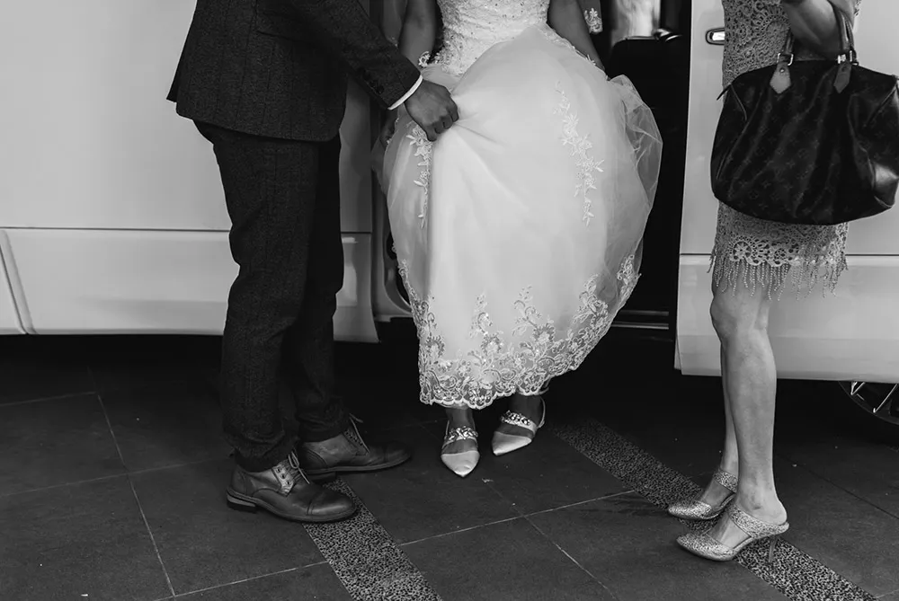 Photo by Andy Phe Photography. theweddingnotebook.com