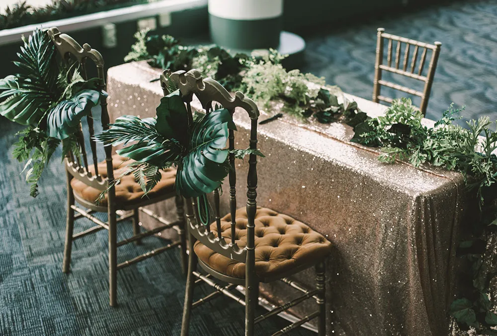 Photo by Andy Phe Photography. theweddingnotebook.com