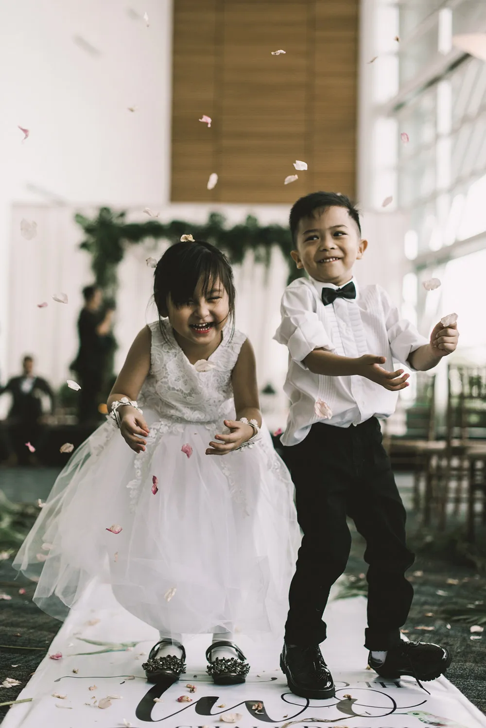 Photo by Andy Phe Photography. theweddingnotebook.com