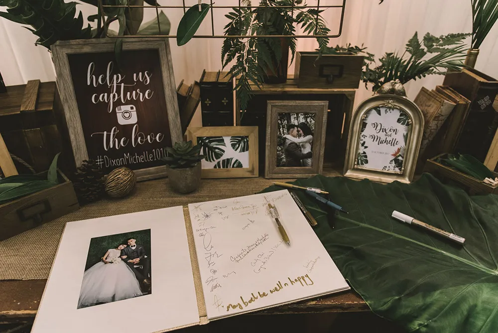 Photo by Andy Phe Photography. theweddingnotebook.com