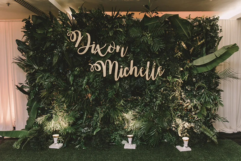 Photo by Andy Phe Photography. theweddingnotebook.com