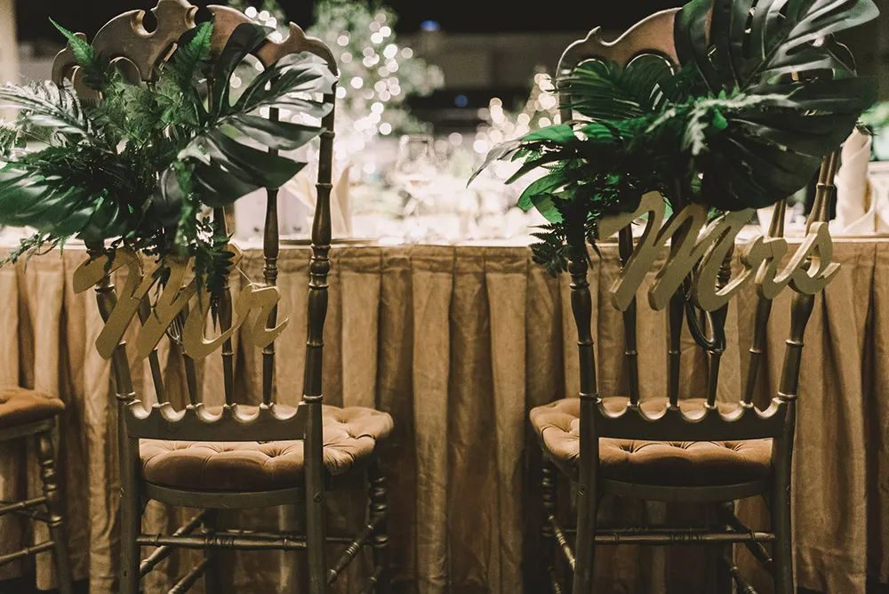 Photo by Andy Phe Photography. theweddingnotebook.com