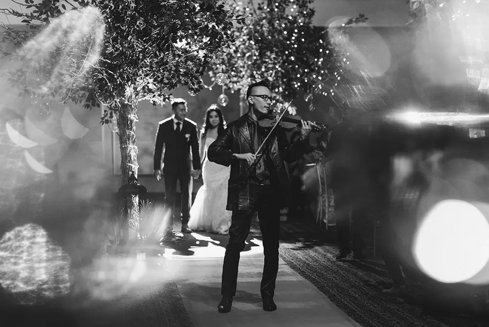 Photo by Andy Phe Photography. theweddingnotebook.com