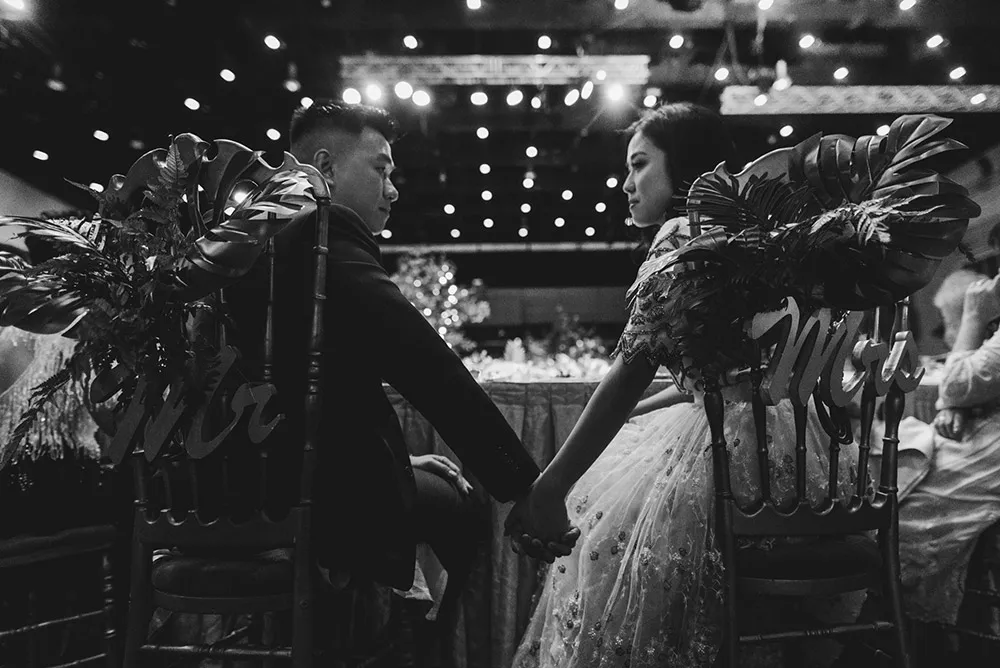 Photo by Andy Phe Photography. theweddingnotebook.com