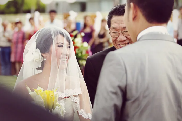 Photography by Axioo. theweddingnotebook.com