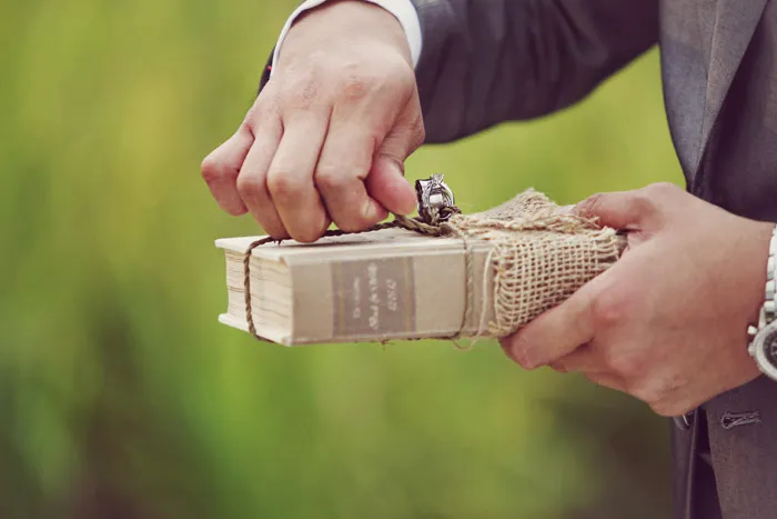 Photography by Axioo. theweddingnotebook.com