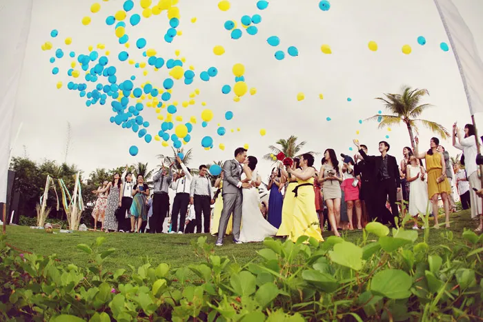 Photography by Axioo. theweddingnotebook.com
