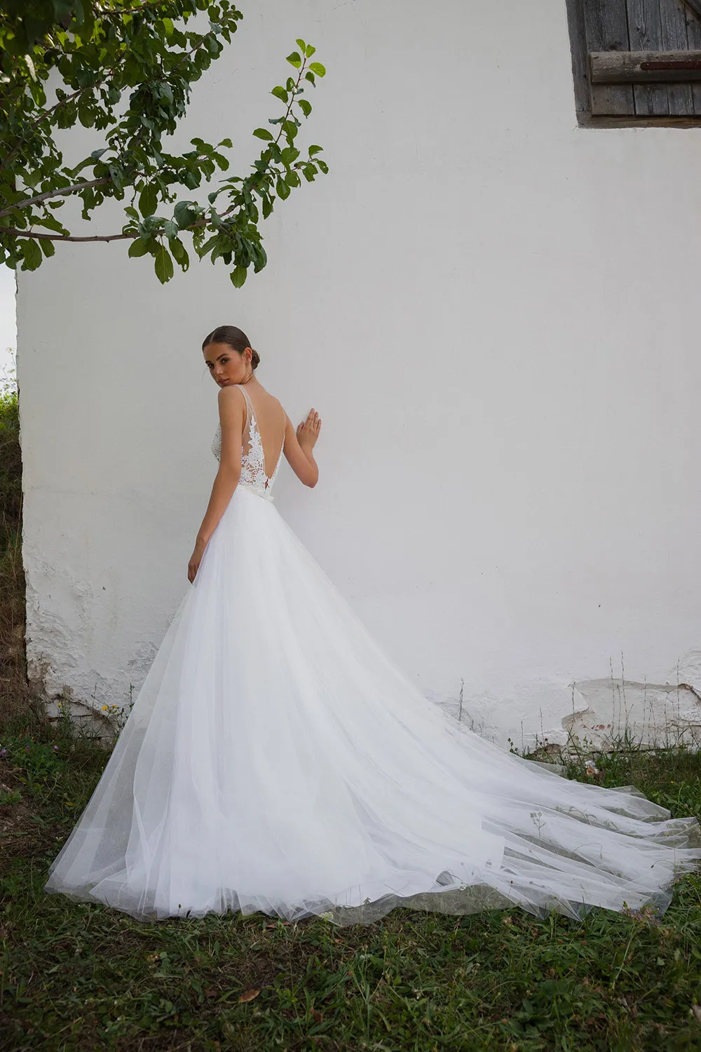 Daalarna Fall 2020 Bridal Collection. theweddingnotebook.com