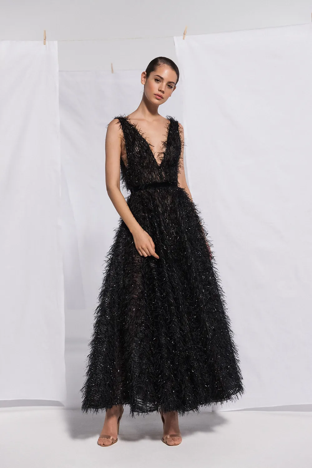 Daalarna 2021 Eveningwear Collection. theweddingnotebook.com
