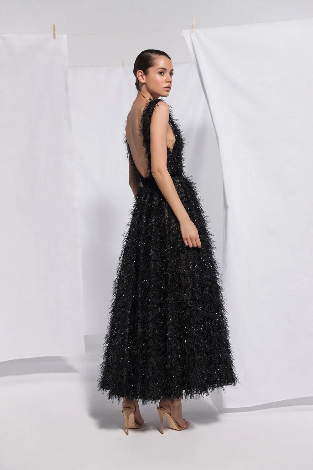 Daalarna 2021 Eveningwear Collection. theweddingnotebook.com