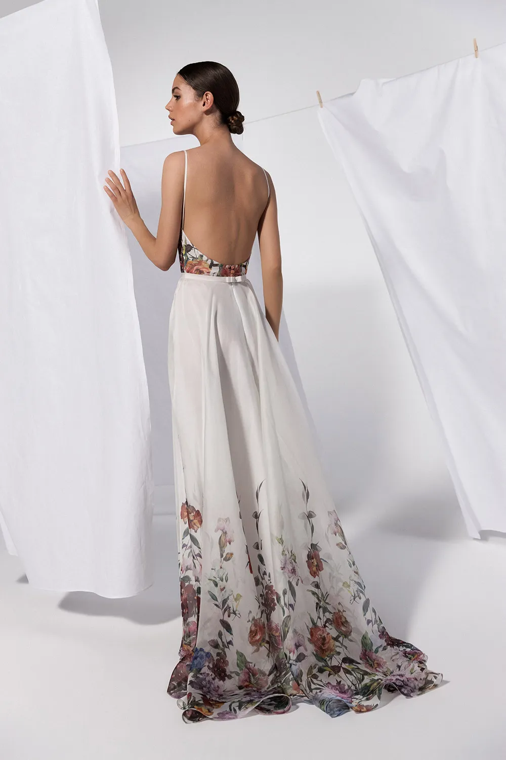 Daalarna 2021 Eveningwear Collection. theweddingnotebook.com