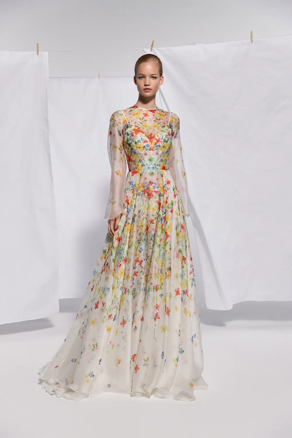 Daalarna 2021 Eveningwear Collection. theweddingnotebook.com