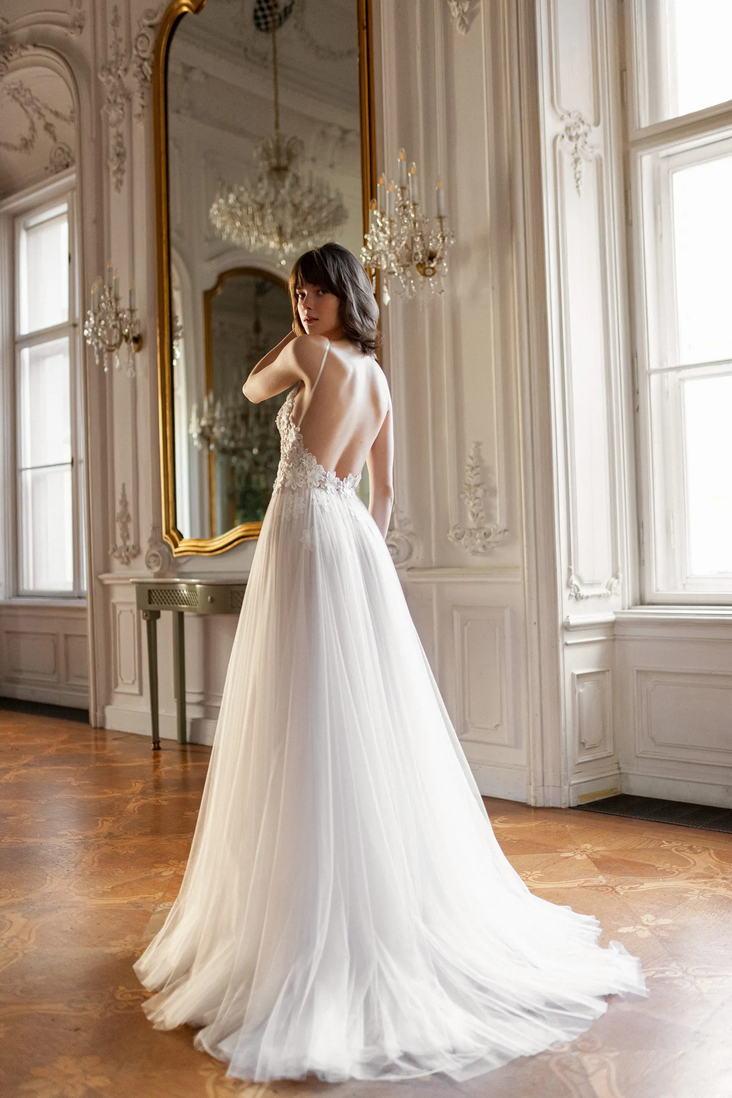 Daalarna Spring 2022 Bridal Collection. theweddingnotebook.com
