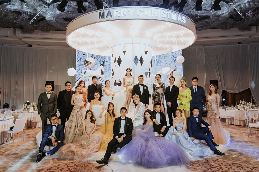 Photo by Louis Gan Photography. theweddingnotebook.com