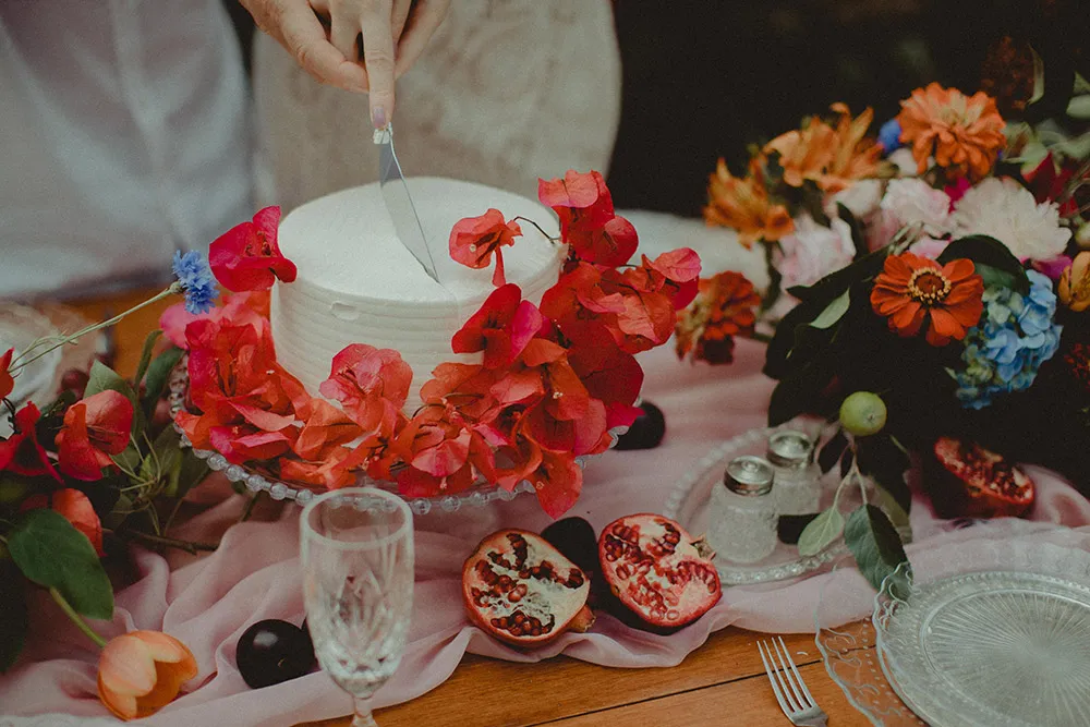 Photo by Wedding Gallery Studio. theweddingnotebook.com