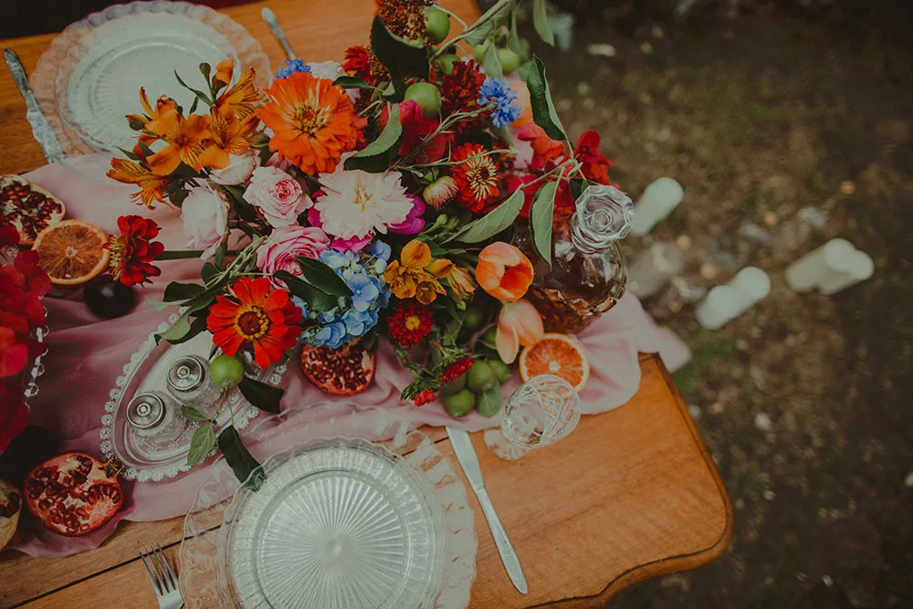 Photo by Wedding Gallery Studio. theweddingnotebook.com