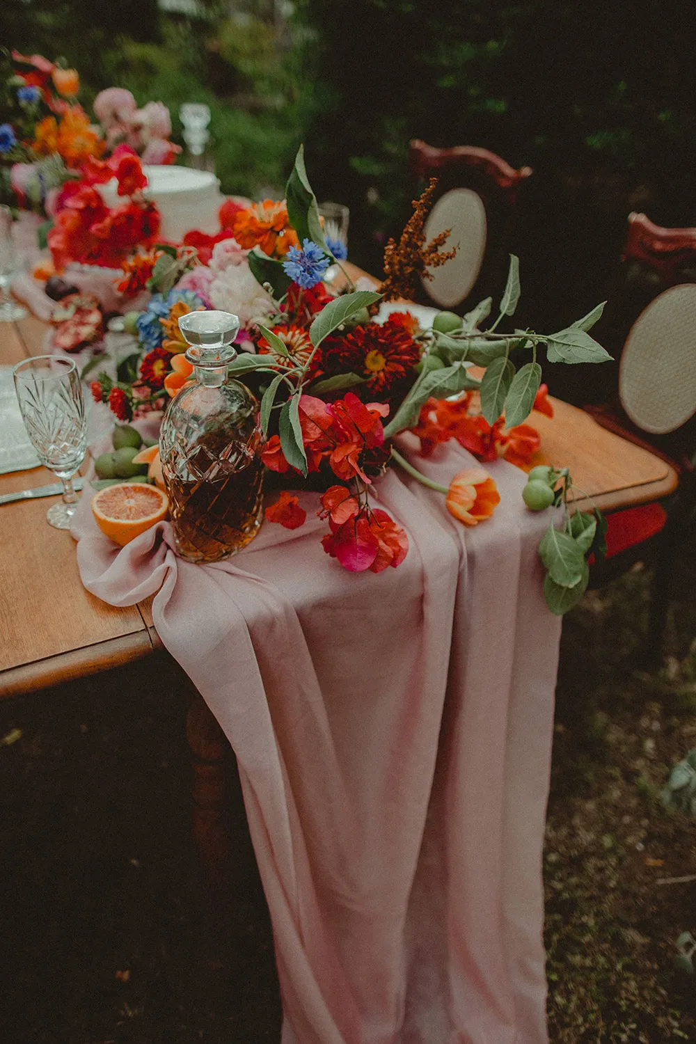 Photo by Wedding Gallery Studio. theweddingnotebook.com